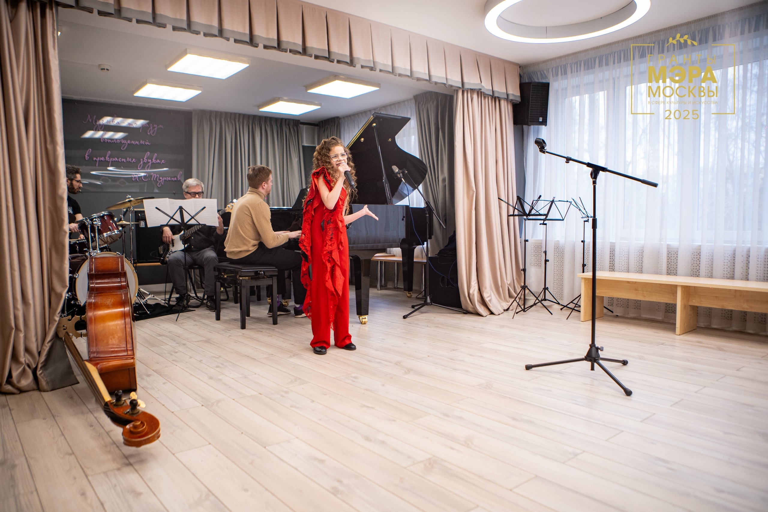 За кулисами — 08.06.2025